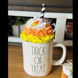 Rae Dunn Trick Or Treat Mug with Topper